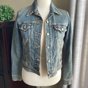 Levi’s Original Trucker Jacket womens small